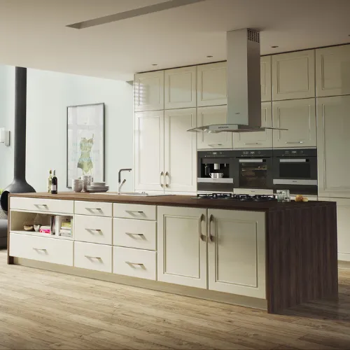Fitted kitchen by Fortnum Home Improvements in Northampton